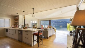 House, 4 Bedrooms | Living area - Kohanga Luxury Lakeside Villa (Queenstown)