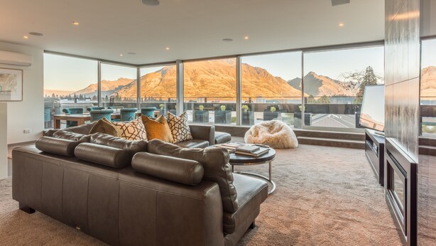 Apartment, 4 Bedrooms | Living area - Penthouse on Hallenstein (Queenstown)