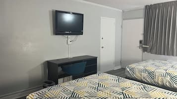 Habitación estándar, 2 camas matrimoniales, para no fumadores, refrigerador y microondas | Wifi gratis y ropa de cama