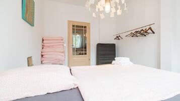 1 bedroom, blackout drapes, iron/ironing board, free WiFi