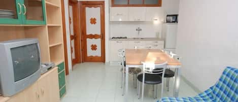 Appartement, 2 chambres | Coin séjour