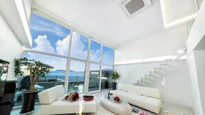 Suite, Extra person 30,000 KRW upon check-in