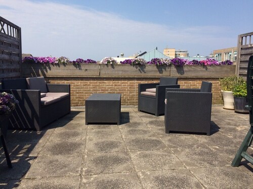 Attractive holiday home 300 meters from the sea for 5 people