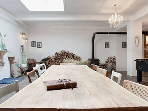 Loft | Restauration dans la chambre