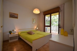 Apartment | Individually decorated, individually furnished, cots/infant beds
