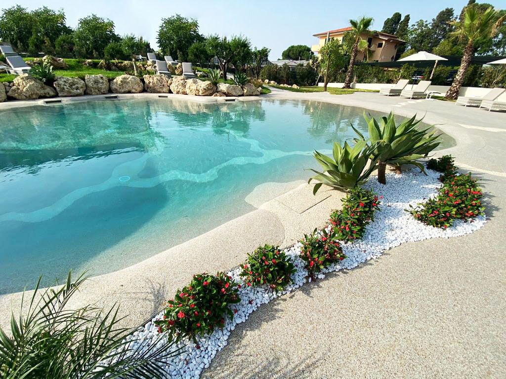 Seasonal outdoor pool