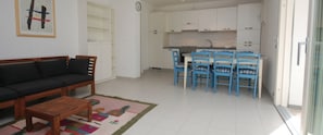 Apartment, 3 Bedrooms (D-7) | Private kitchen