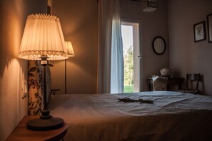 Apartamento, 2 habitaciones (La Morra) | Escritorio, cunas (de pago), wifi gratis y ropa de cama