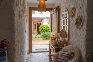 Front of property - Ajlan Hotel Cunda (Ayvalik)