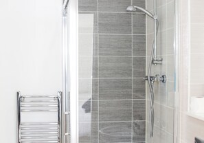 Douche de la salle de bain