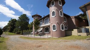 Unclassified image, 3 of 15, button - My Home - Tulipa (Gramado)