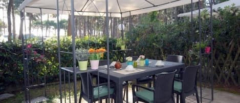 Lägenhet - 3 sovrum - utsikt mot trädgården - bottenvåning | Terrass/Patio