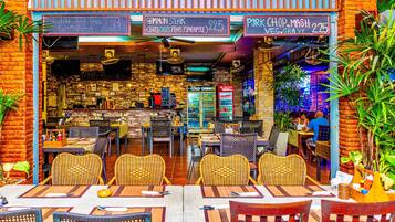 Daily full breakfast for a fee