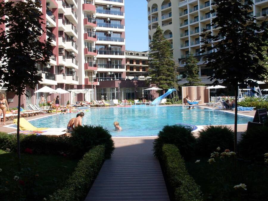 Seasonal outdoor pool