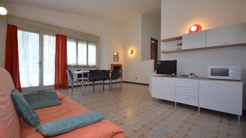 Villa, 3 Bedrooms | Living area | Flat-screen TV