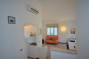 Villa, 3 Bedrooms | Living area | Flat-screen TV - Villa Erica (Lignano Sabbiadoro)