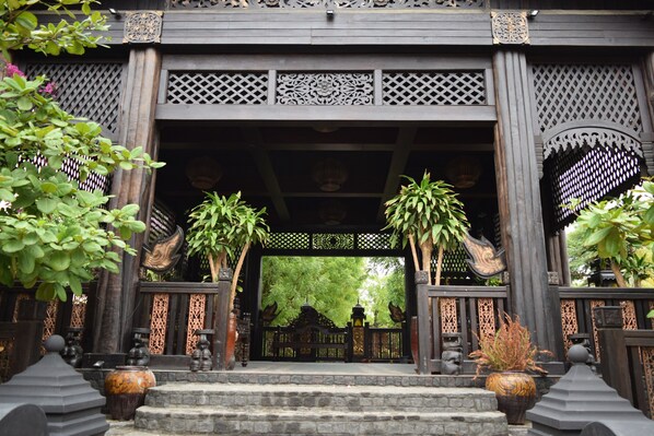 Exterior - Bagan Central Hotel (Nyaung-U)