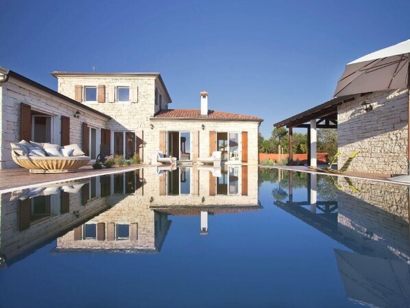 Pool - Villas Modena & Luxoria (Svetvincenat)