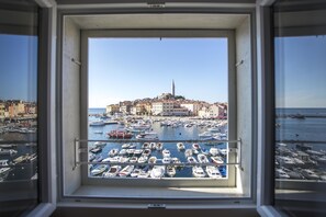 City view from property - Apartments Crevatin Riva (Rovinj)