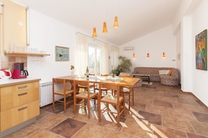 Apartment, Multiple Beds | Private kitchen | Stovetop, cookware/dishes/utensils - Apartments Levan Ceja (Medulin)