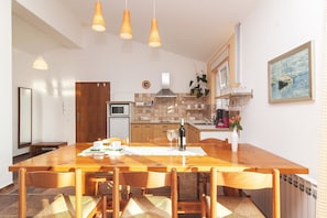 Apartment, Multiple Beds | Private kitchen | Stovetop, cookware/dishes/utensils - Apartments Levan Ceja (Medulin)