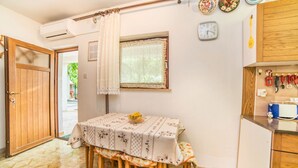Unclassified image, 3 of 29, button - Apartments Crevatin (Rovinj)