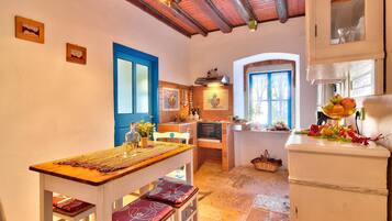 Villa, Multiple Beds | Living room | TV