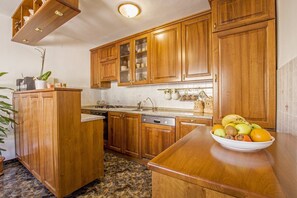 Apartment, Multiple Beds | Private kitchen | Fridge, stovetop, cookware/dishes/utensils - Apartments Biserka (Pula)