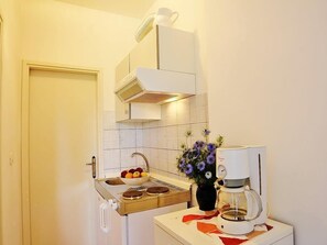 公寓, 1 张双人床 | 私人厨房 | 冰箱、炉灶、意式浓缩咖啡机、厨具/餐具