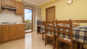 Apartment, Multiple Beds | Private kitchen - Apartments Mirjana Medulin (Medulin)