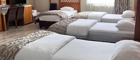 Family Double or Twin Room | Iron/ironing board, free WiFi, bed sheets