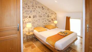 6 slaapkamers, reisbedje, gratis wifi