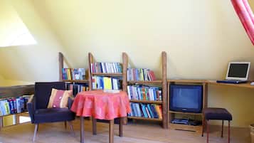 House, Multiple Bedrooms, Terrace, Garden View (incl. 85 EUR  cleaning fee per stay) | Rollaway beds, free WiFi