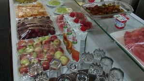 Breakfast buffet - Ayvon Express Hotel (Tashkent)