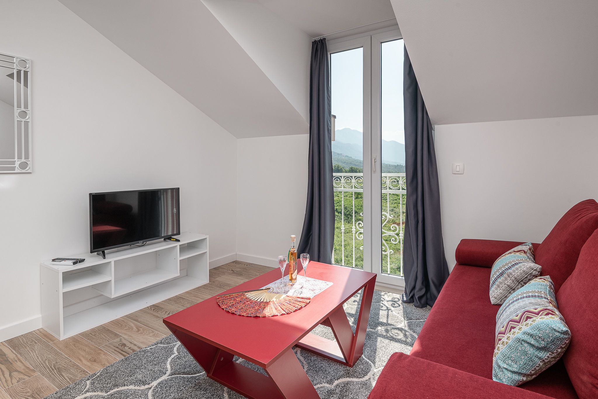 Apartment, Mountain View (Red) | Living area | 82-cm LED TV with satellite channels, TV