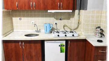 Comfort-Apartment, Stadtblick | Eigene Kochnische | Kühlschrank, Herdplatte, Wasserkocher, Kochgeschirr/Geschirr/Besteck