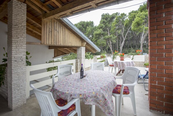 Appartamento, letti multipli | Vista balcone