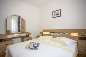 Apartment, Multiple Beds | Individually furnished, desk, free WiFi, bed sheets - Apartments Rina (Pula)