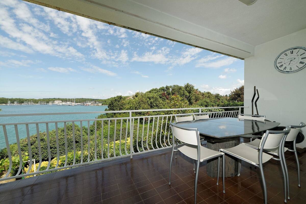 Appartement, plusieurs lits | Balcon