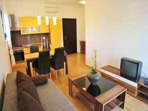 Apartment, 1 Double Bed with Sofa bed | Living room | TV - Apartment Karlo & Jakov (Pula)