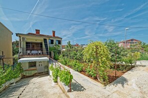 Property grounds - App and Rooms Marojevic (Rovinj)