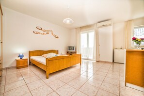 Appartement, 1 tweepersoonsbed | Babybedden, gratis wifi, beddengoed