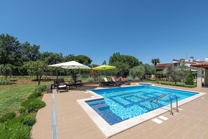Seasonal outdoor pool - Apartments Brioni Colors (Pula)