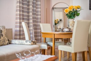 تناول الطعام