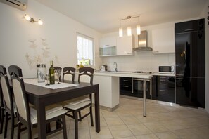 Apartment, Mehrere Betten | Eigene Küche | Kühlschrank, Herdplatte, Espressomaschine, Wasserkocher