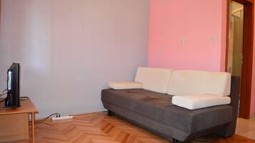 Apartment, 1 Doppelbett und Schlafsofa | Wohnzimmer | Fernseher