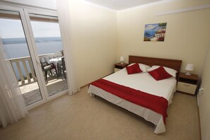 Appartement, plusieurs lits | Wi-Fi gratuit, draps fournis