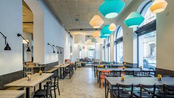 Daily buffet breakfast (HUF 3950 per person)