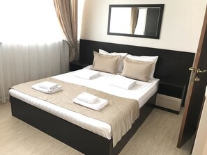 Desk, iron/ironing board, rollaway beds, free WiFi