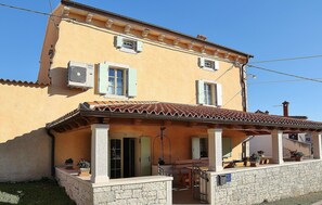 فيلا - عدة أسرّة | واجهة المنشأة